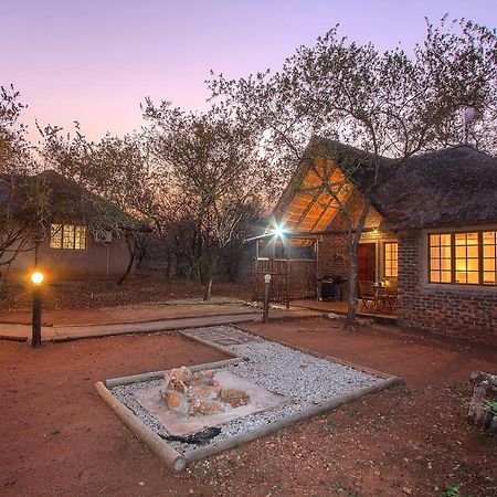 South Safari Lodge Marloth Park Exterior photo