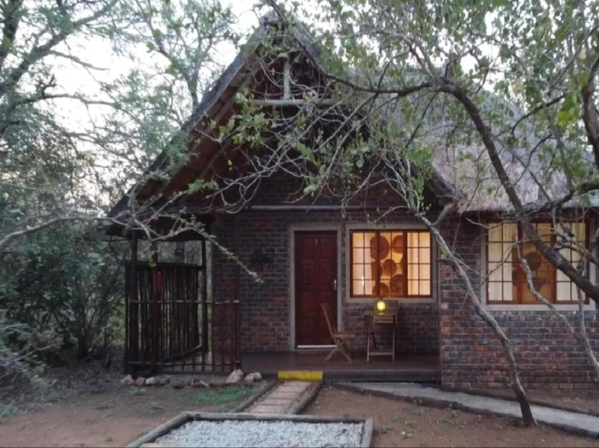 South Safari Lodge Marloth Park Exterior photo